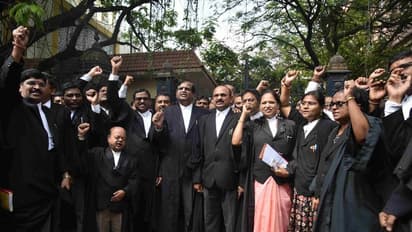 తెలంగాణ లాయర్ల ఆందోళన (ఫొటోలు)