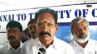 திமுகவுக்கு முன்னாள் அமைச்சர் செல்லூர் ராஜூ சவால்.. ’அங்கே’ சந்திக்கலாம் வாங்க..!