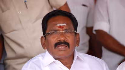 உதயநிதி, அழகிரி சந்திப்பால் பாலாறும், தேனாறும் ஓடப்போகிறதா? செல்லூர் ராஜூ கலாய்