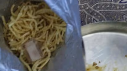 സ്വിഗ്ഗി വഴി ഓര്ഡര് ചെയ്ത ന്യൂഡിൽസിൽ രക്തം കലര്ന്ന ബാന്ഡേജ്