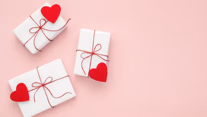 7 off-beat gifts to buy your Valentine if you are bored of roses and chocolates