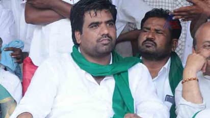 ಕಾಂಗ್ರೆಸ್ 3 ಸೀಟು ಗೆದ್ದರೆ ಅರ್ಧ ಮೀಸೆ ಬೋಳಿಸಿಕೊಳ್ಳುವೆ: ಶಿವನಗೌಡ ನಾಯಕ