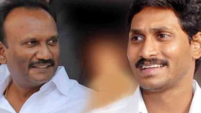 ఫలించని చంద్రబాబు యత్నాలు...వైసీపీలోకి ఆమంచి కృష్ణమోహన్..?