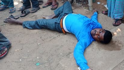 వైసిపి నేతలపై టిడిపి కార్యకర్తల దాడి (వీడియో)