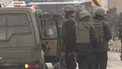 सीआरपीएफ का बड़ा फैसला, जवानों को परोसे जाने वाले खाने को पहले अधिकारी चखेंगे