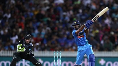 വിജയ് ശങ്കറിന് പരിക്ക്; സന്നാഹ മത്സരത്തിന് മുന്പ് ഇന്ത്യക്ക് തിരിച്ചടി