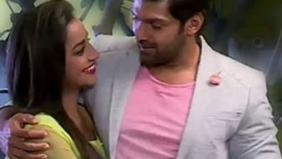 ആര്യയുടെ വിവാഹം; പ്രതികരണവുമായി അബര്നദി