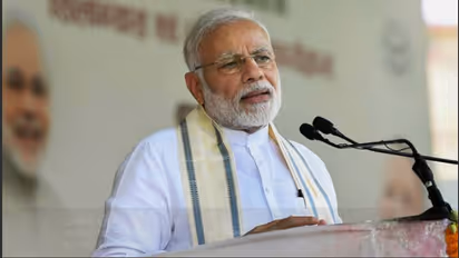 Modi takes 'Chowkidar chor hai' head on: 'I apologise on their behalf'