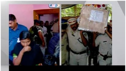 വസന്തകുമാറിന്റെ ഭൗതികശരീരം ജന്മനാട്ടില്: യാത്രമൊഴി നേരാന് ആയിരങ്ങള്