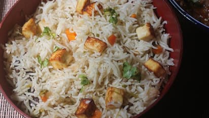 একঘেয়ে পনিরের রেসিপি নয়, বানিয়ে দেখুন সুস্বাদু পনির পোলাও