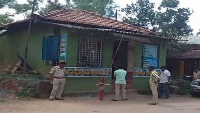 ಚಿಕ್ಕಮಗಳೂರಿನಲ್ಲಿ ಪೆಟ್ರೋಲ್ ಬಾಂಬ್ ದಾಳಿ