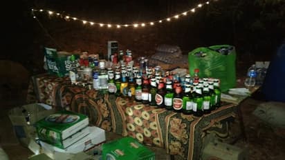 ಕುಮಟಾ:  ವಿದೇಶಿಗರ ಎಣ್ಣೆಪಾರ್ಟಿ ಬಲುಜೋರು, ಬಿಡ್ತಾರ ಪೋಲಿಸ್ರು!