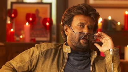 சூப்பர் ஸ்டார் ரசிகர்களுக்கு செம்ம பர்த்டே ட்ரீட்... ரஜினி - சிம்ரன் ரொமான்ஸ் வீடியோ... வைரலாகும் "பேட்ட" டெலிடேட் சீன்