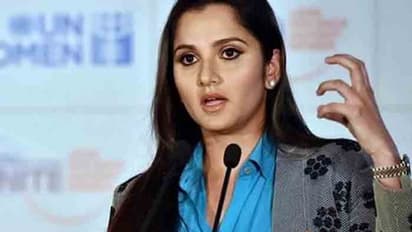 జవాన్లకు సంతాపం, నెటిజన్లపై ఫైర్: ఉద్వేగంతో సానియా పోస్ట్