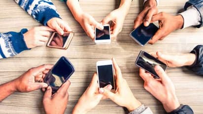 టెలికం రికార్డు: టాప్ లేపిన జియో...120 కోట్లు దాటిన సబ్స్క్రైబర్లు