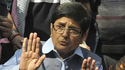 Madras high court orders Kiran Bedi not to interfere with Puducherry govt