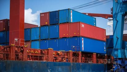 कोरोना वायरस : पोत परिवहन कंपनियों से सरकार ने कहा- कंटेनर फंसे होने पर किसी प्रकार का चार्ज नहीं लिया जाए