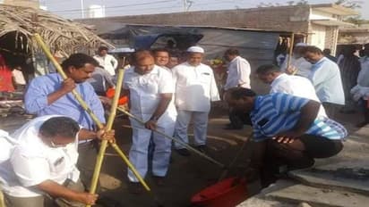 వైసీపీ ఎమ్మెల్యే విన్నపాన్ని పట్టించుకోని అధికారులు: ఎమ్మెల్యే శ్రీకాంత్ రెడ్డి నిరసన