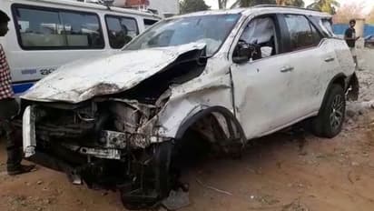 ಶಾಸಕ ಸಿ.ಟಿ. ರವಿ ಕಾರು ಅಪಘಾತ : ಇಬ್ಬರು ದುರ್ಮರಣ