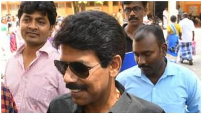 ’ஆதித்ய வர்மா’வுக்கு பாலா அனுப்பிய மிரட்டல் மெயில்...உதறிய விக்ரம்...பதறிய தயாரிப்பாளர்...