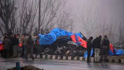 പുല്‍വാമയിലുണ്ടായ ഭീകരാക്രമണം: പാക് താരങ്ങള്‍ക്ക് ഇന്ത്യൻ സിനിമയില്‍ വിലക്ക്