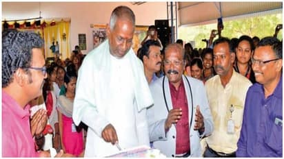 ’இன்றைய அரசியல்வாதிகள் காமராஜர் காலில்விழுந்து வணங்கவேண்டும்’...விருதுநகரில் இளையராஜா...