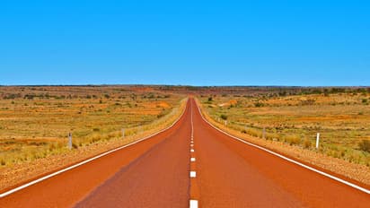 ലോകത്ത് ഏറ്റവും വേഗത്തില്‍ ഡ്രൈവ് ചെയ്യാവുന്ന 12 റോഡുകള്‍