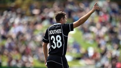 సచిన్ రికార్డును బద్దలుగొట్టిన కివీస్ బౌలర్