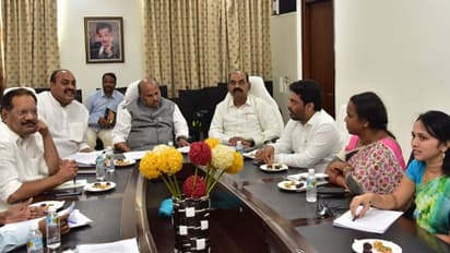 లిమిట్ దాటేశారు, మీది తుగ్లక్ మైండ్ సెట్: జగన్ పై మాజీమంత్రి ఫైర్