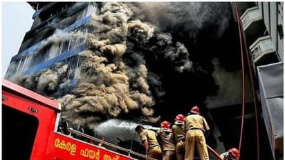 കൊച്ചി ചെരുപ്പ് കമ്പനിയിലെ തീപിടിത്തം; ആറുനില കെട്ടിടം പൊളിച്ച് കളയണമെന്ന് അന്വേഷണറിപ്പോർട്ട്