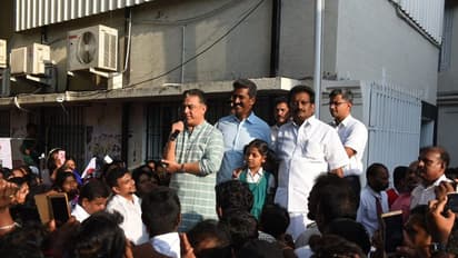 மக்கள் என் பக்கத்தில் இருப்பதால் 40 தொகுதிகளிலும் தனித்து போட்டி !! கமல்ஹாசன் அதிரடி !!