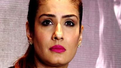 ധീരജവാൻമാരുടെ മക്കളുടെ വിദ്യാഭ്യാസം: സഹായ വാഗ്ദാനവുമായി രവീണ ടണ്ടൻ