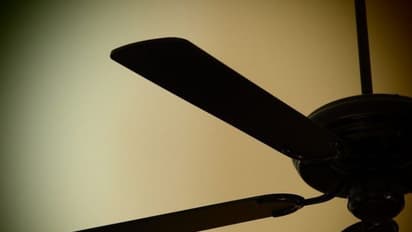 కోచింగ్ హబ్ ‘కోటా’లో పెరిగిన ఆత్మహత్యలు.. పరిష్కారంగా కొత్తరకం ఫ్యాన్లు.. ఉరి వేసుకుంటే ఊడివచ్చేలా..! (Video)