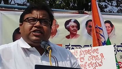 லிப்ட்டில் சிக்கிய காங்கிரஸ் எம்.பி.!  2 நிர்வாகிகள் மயக்கம்! விஷ்ணு பிரசாத் நிலைமை என்ன?