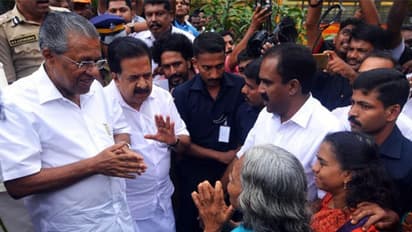 കേരളത്തിലെ ഭരണപക്ഷവും പ്രതിപക്ഷവും രാജ്യത്തിന് മാതൃകയെന്ന് ഗവര്ണ്ണര്