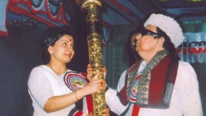 #அதிமுக49... என்றென்றும் சாமானியர்களுக்கு சொந்தமான கட்சி..!