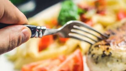 അത്താഴത്തിന് ശേഷം 15 മിനിറ്റ് നടക്കുന്നതിന്റെ ഗുണങ്ങൾ