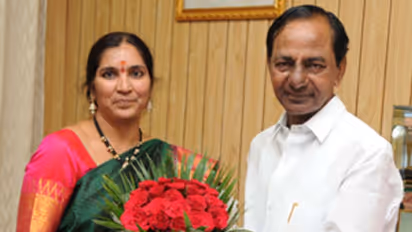 కేసీఆర్ కేబినెట్లో ఆ ఇద్దరు మహిళా మంత్రులు వీరేనా