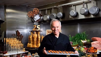 From caviar to chocolate Oscar statues, here's elite menu from Oscars 2019