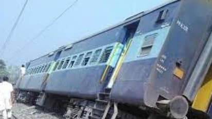 ಹಳಿ ತಪ್ಪಿದ ಮಂಗಳೂರು ರೈಲು