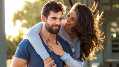 ಒಂದು ಹೆಣ್ಣಿಗೊಂದು ಗಂಡು, ಹೇಗೋ ಸೇರಿ ಹೊಂದಿಕೊಂಡು...