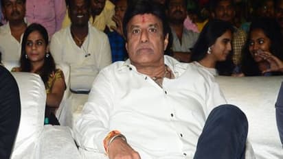 కోడెల పార్థీవ దేహం వద్ద కన్నీళ్లు పెట్టుకొన్న బాలకృష్ణ