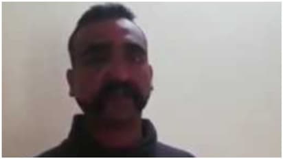 భారత్‌ చేరిన వీర సైనికుడు అభినందన్