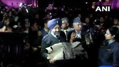 పాక్వన్నీ అబద్ధాలే..ఇవిగో సాక్ష్యాధారాలు: త్రివిధ దళాధిపతులు