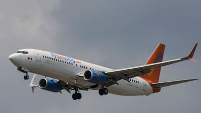 വിമാനം വൈകിയാൽ ടിക്കറ്റ് തുക തിരിച്ചു നൽകും; യാത്രക്കാരുടെ അവകാശങ്ങളെക്കുറിച്ചുള്ള പാസഞ്ചര് ചാര്ട്ടര് പുറത്തുവിട്ടു