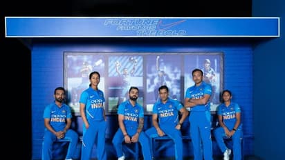 ವಿಶ್ವಕಪ್ ಟೂರ್ನಿಗಾಗಿ ಟೀಂ ಇಂಡಿಯಾ ಹೊಸ ಜರ್ಸಿ ಅನಾವರಣ!