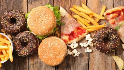 ৭ বছর ধরে জাঙ্ক ফুডে অভ্যস্ত, সতেরো বছর বয়সেই দৃষ্টি হারাল কিশোর