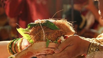 Indian groom marries Pakistani bride after months of wait amid tension between countries