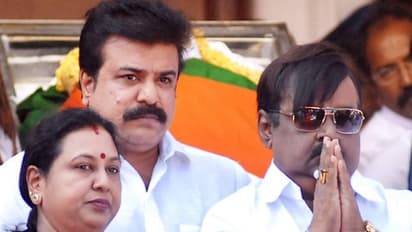 குட்டையை குழப்பும் பிரேமலதா... தேமுதிகவில் இருந்து வந்த திடீர் அறிவிப்பு... திகைக்கும் அதிமுக..!