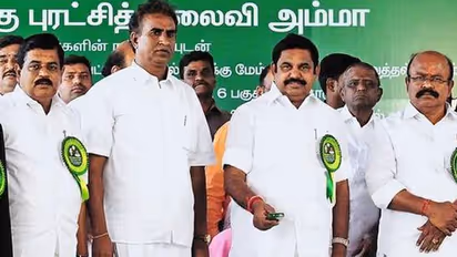 ரூ.8,000 கோடி ஊழல் நடந்ததற்கு பெரிய ஆதாரம் சிக்கிடுச்சி... எடப்பாடி, எஸ்.பி.வேலுமணி வெறுப்பேற்றும் புகழேந்தி.!